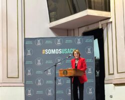 Lección Magistral De La Presidenta CRUE En La USACH En Chile
